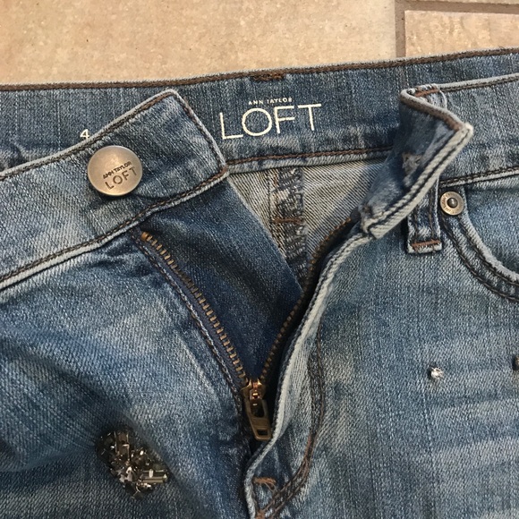 Ann Taylor Loft Jeweled Jean Skirt / Size 4 - Picture 3 of 4